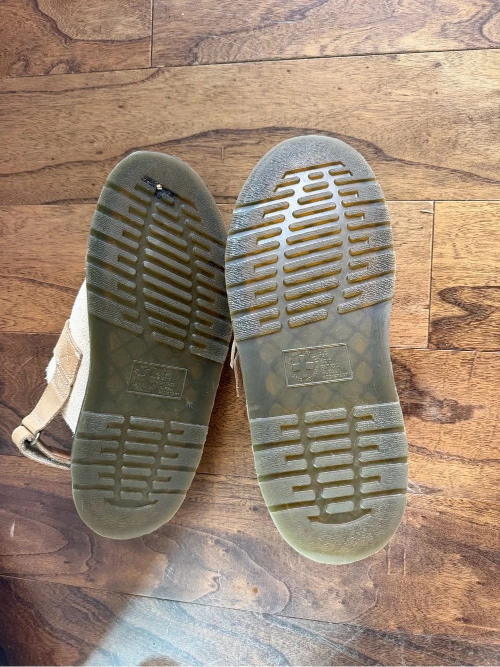 Dr. Martens beige suede